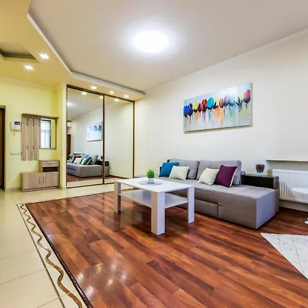 укриття у будинку! 2к у новобудові, 10 поверх, печерськ Apartment Kiew